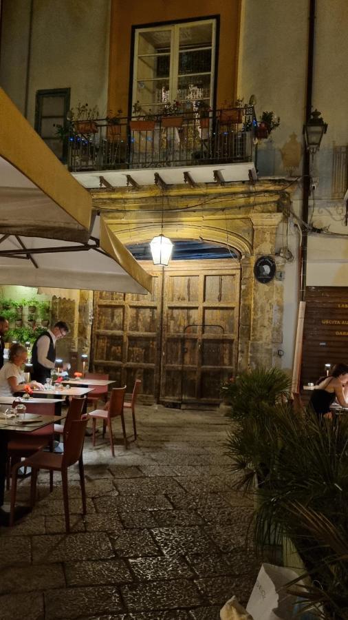 2 Sicilie Rooms And Suite In Centro Palermo Kültér fotó