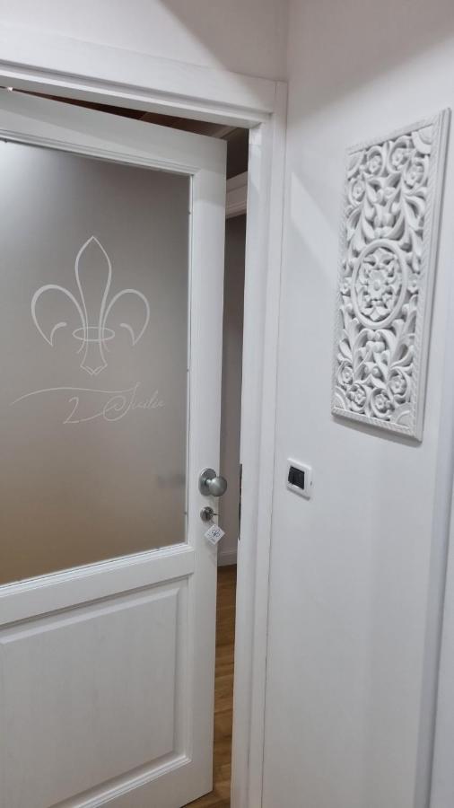 2 Sicilie Rooms And Suite In Centro Palermo Kültér fotó